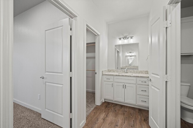 Building Photo - Like new duplex in Frenship East!