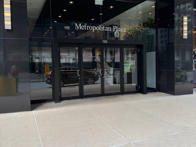 Building Photo - 130 S Canal St