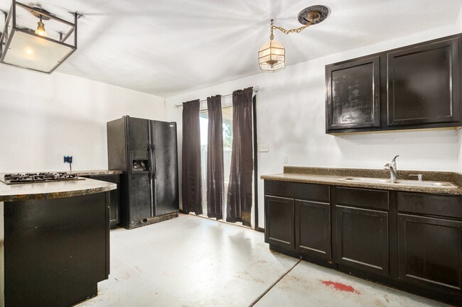 Building Photo - 5371 S Brush Berry Dr