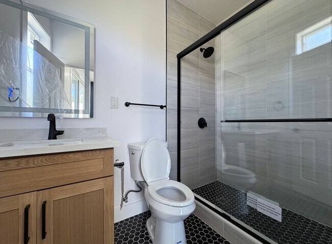 Building Photo - Brand New Upgraded 2BD2BA ADU | Gated | Canyon Views | Private Laundry & Parking