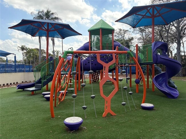 Building Photo - 7871 NW 53rd Ct