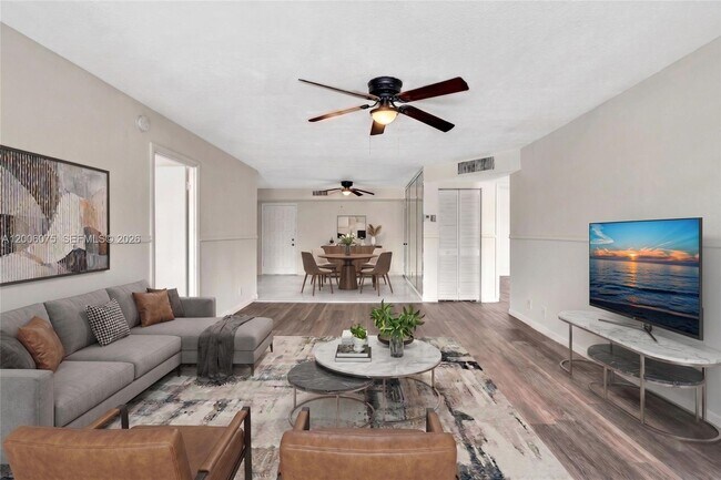 Building Photo - 3360 Spanish Moss Terrace