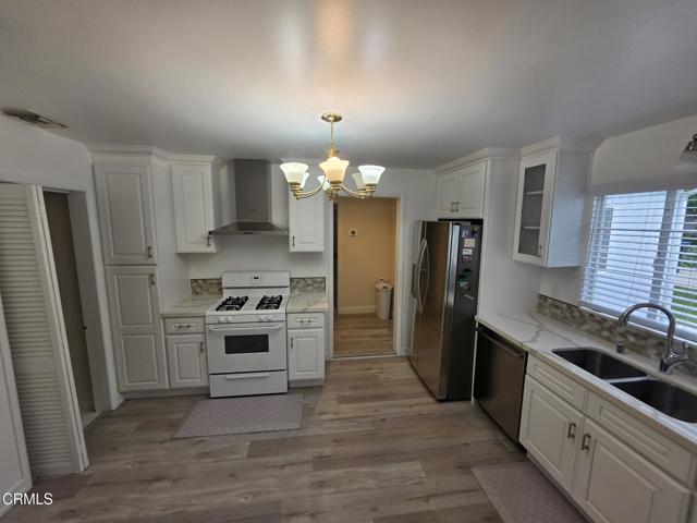 Building Photo - 3154 Del Vina St