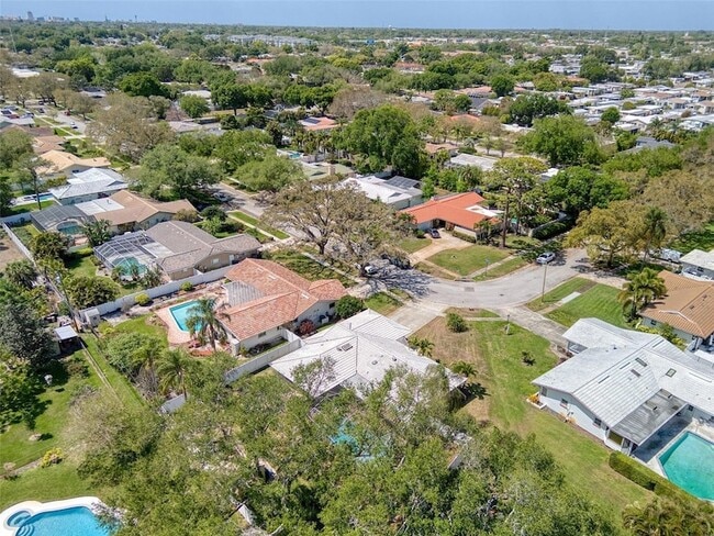 Building Photo - 2315 Minneola Rd