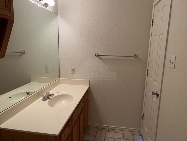 Building Photo - 900 McDaniel Cir