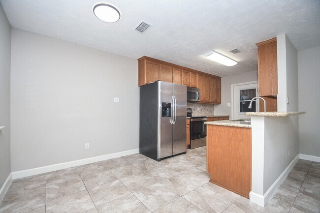 Building Photo - 13607 Elm Ct