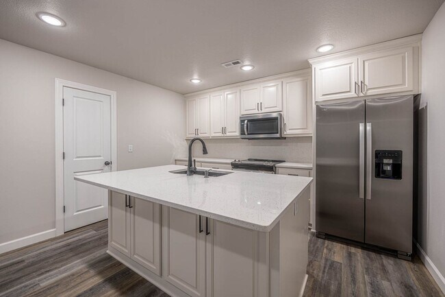 Building Photo - Bryson Lake Duplexes