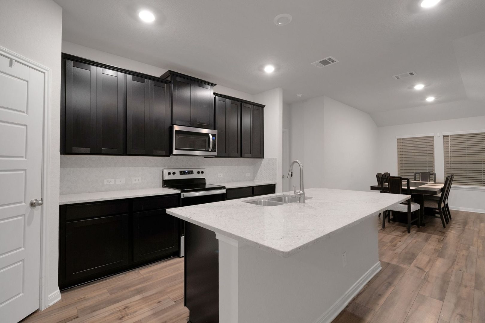 Building Photo - 3025 Charyn Wy