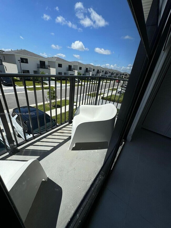 Building Photo - 1301 NW 3rd St