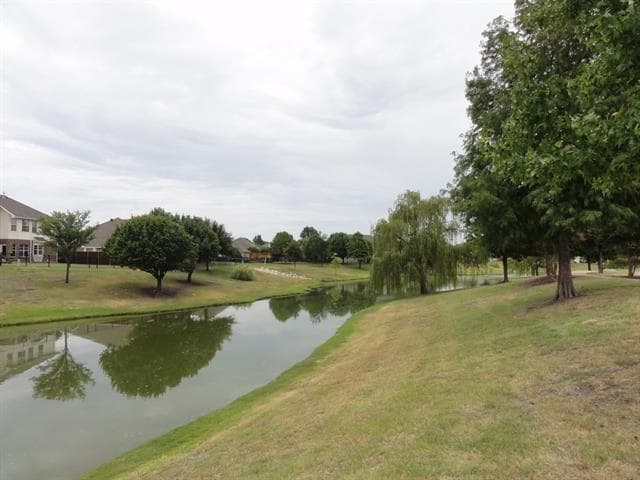 Building Photo - 10711 Sweet Water Dr