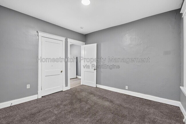 Building Photo - 3107 Osceola St