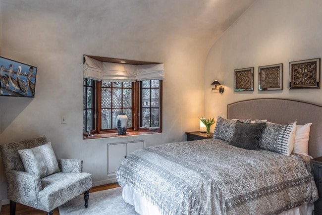 Building Photo - 2505 2nd Ave