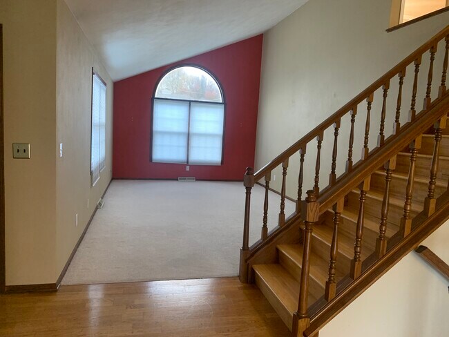 Building Photo - 9915 N Barbados Dr