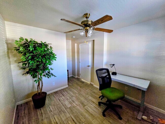 Building Photo - STUNNING 4 Bed, 2.5 Bath Oasis with Pool Your Dream Home Awaits!