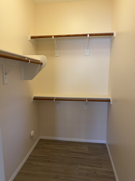 Master closet - 2600 E Springfield Pl