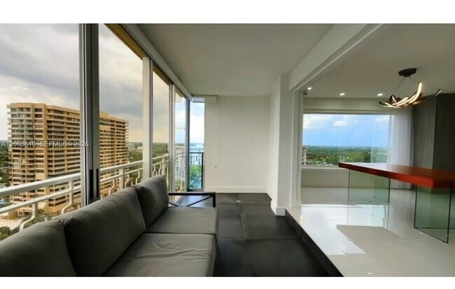 Building Photo - 11111 Biscayne Blvd