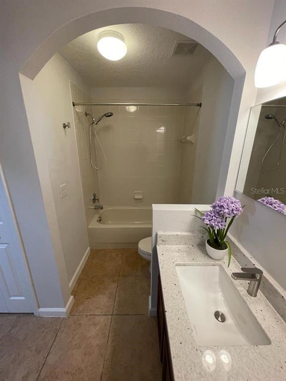 Building Photo - 16187 Old Ash Loop