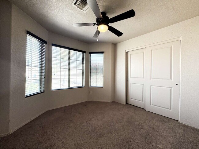 Building Photo - "Spacious 4-Bedroom, 2-Bathroom SOLAR Home in Mesa del Sol!"