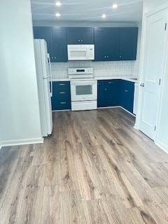 kitchen - 4996 Pintail Ct