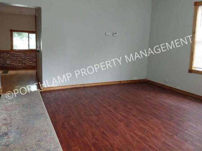 Building Photo - 2121 Harrison Ave