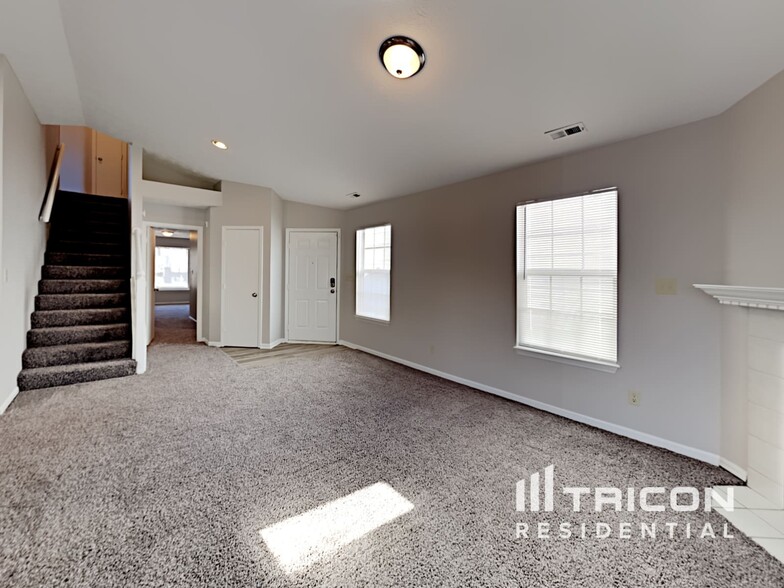 Building Photo - 5661 Buttercup Way
