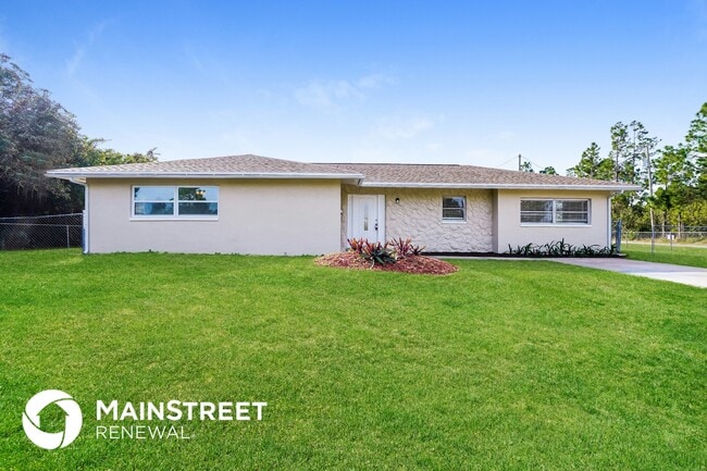 Building Photo - 300 East 10th Street