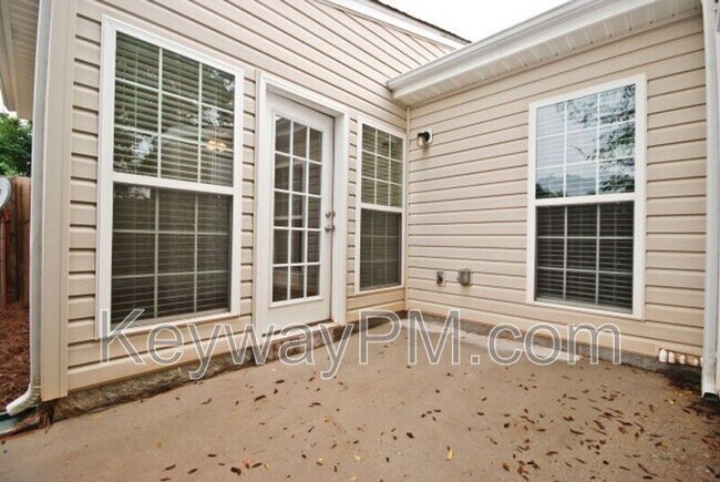Building Photo - 115 Orchard Way