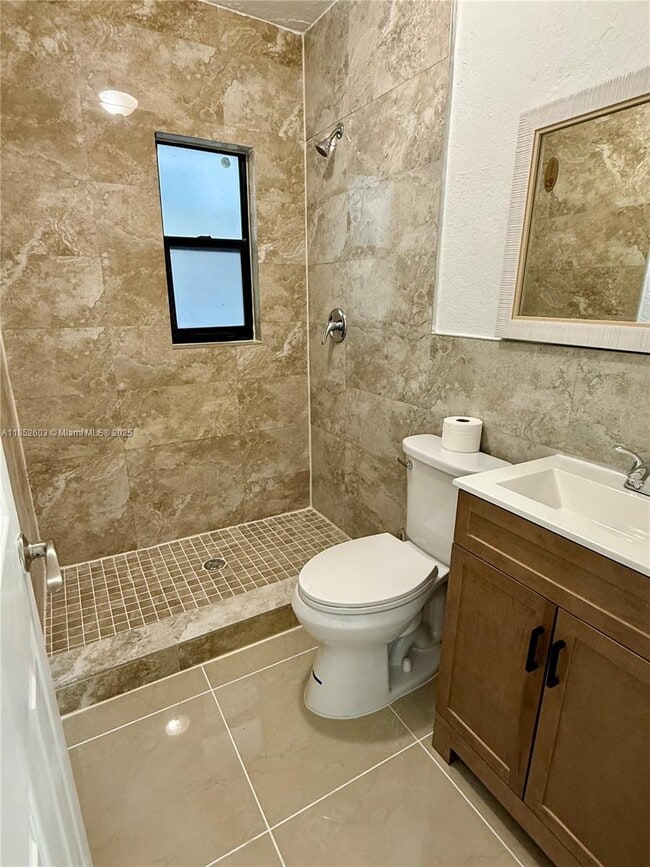 Building Photo - 6111 Coral Wy