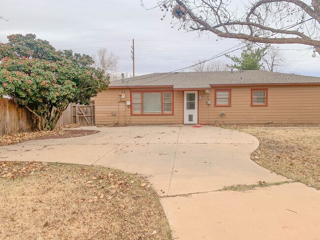 Building Photo - 4315 42nd St