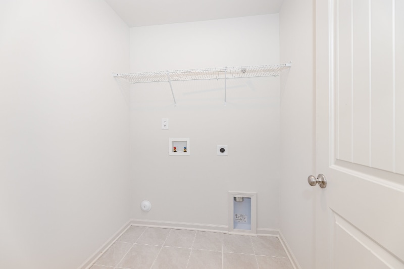 Building Photo - 6845 Doral Dr