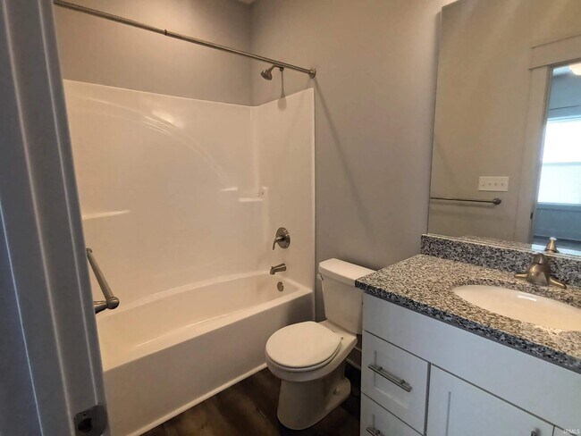 Building Photo - 1231 W Rangeview Cir