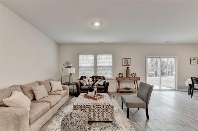 Building Photo - 111 Horned Owl Ave