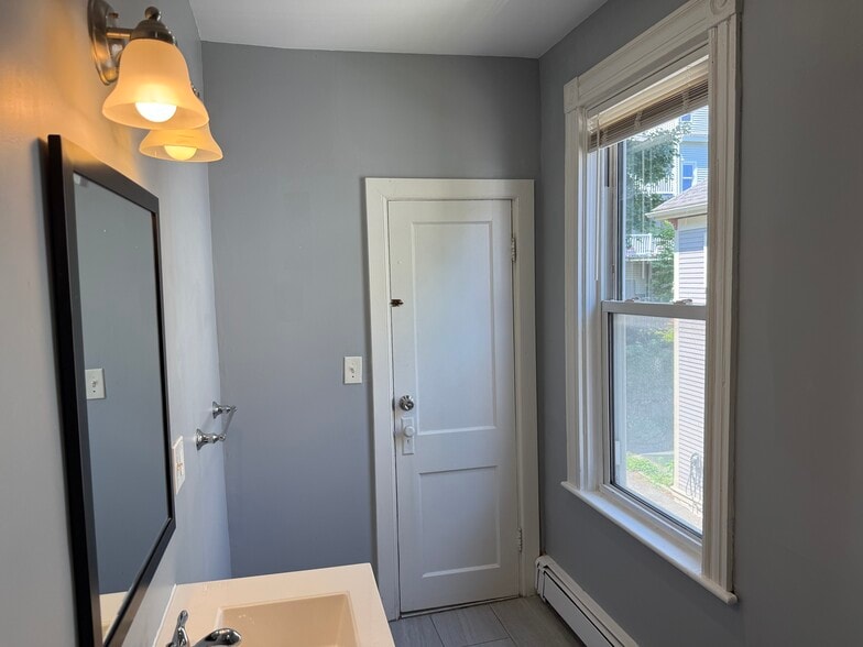 Apt 2: Bathroom - 57 Mozart St