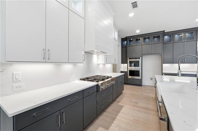 Building Photo - 7370 Cornflower Ct