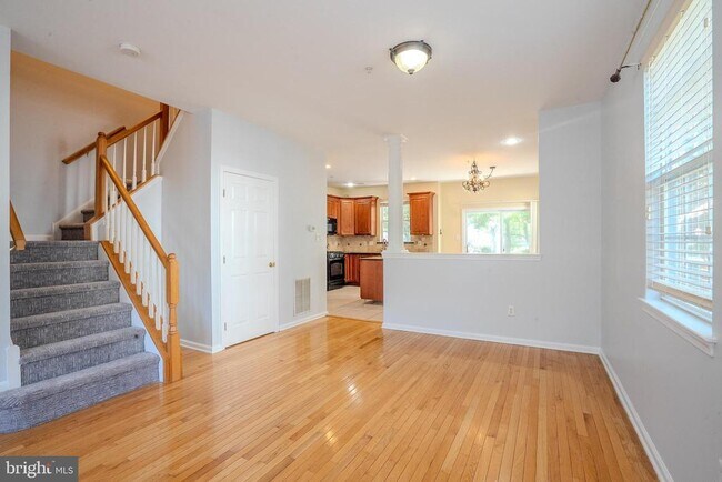 Building Photo - 1311 Blossom Cir