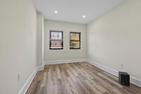 Building Photo - 2539 St Paul St