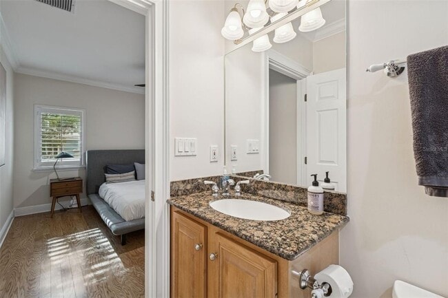 Building Photo - 1001 S Rome Ave