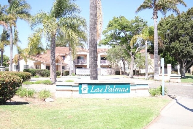 Building Photo - Cozy Condo with Private Patio & Resort-Style Amenities