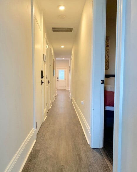 Building Photo - 1520 Tremont St