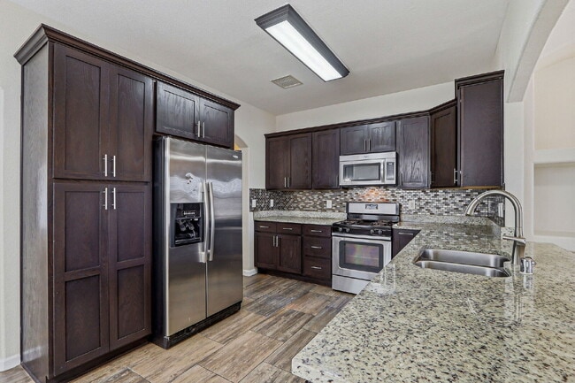 Building Photo - 4 Bed 2 Bath home in 79928