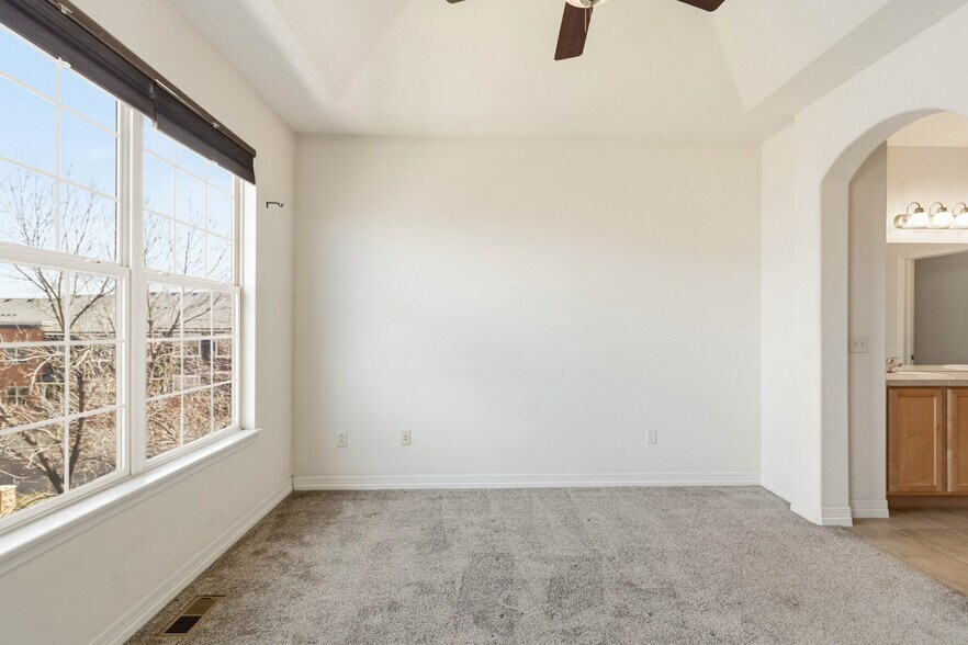 Building Photo - 9219 Kornbrust Cir