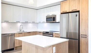Building Photo - 22980 Vista Edera Cir