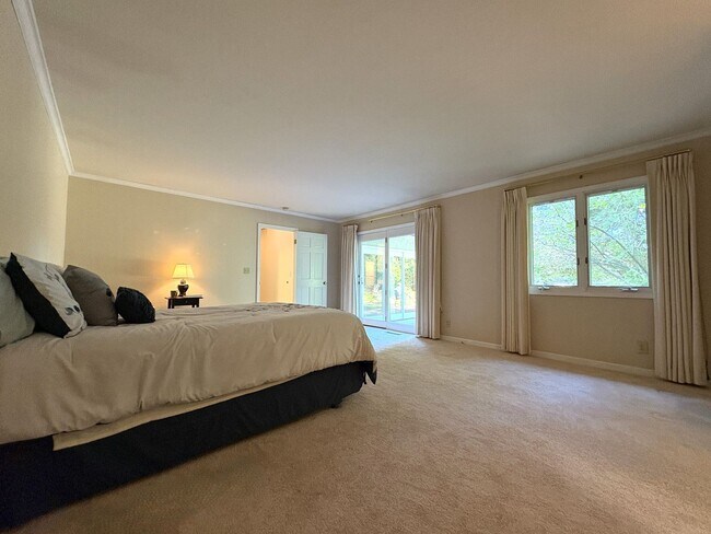 Building Photo - Beautiful Serene 4-Bedroom Home on a Gated...