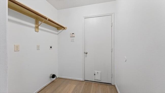 Building Photo - 9747 Gulfstream