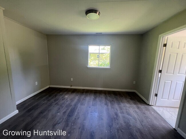 Building Photo - 3 br, 2 bath House - 2261 Norwood Dr