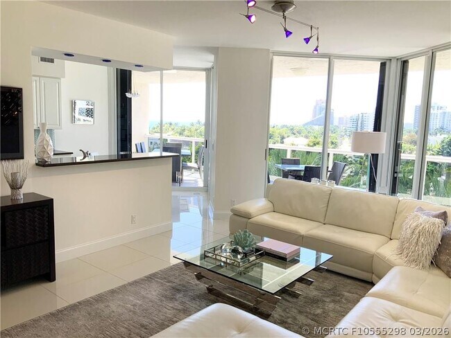 Building Photo - 3100 N Ocean Blvd