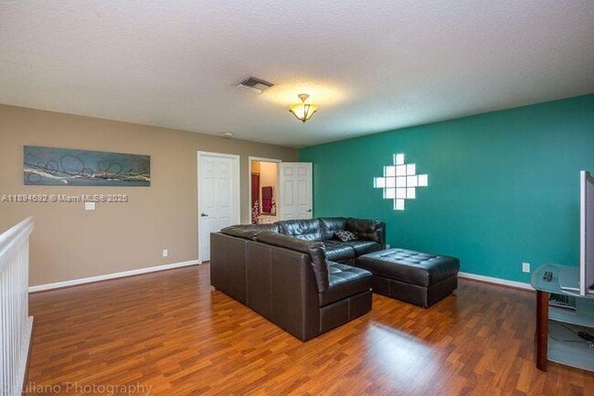 Building Photo - 5289 NW 112th Way