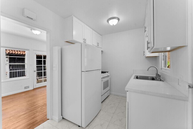 Building Photo - 3131-3151 Adams Ave