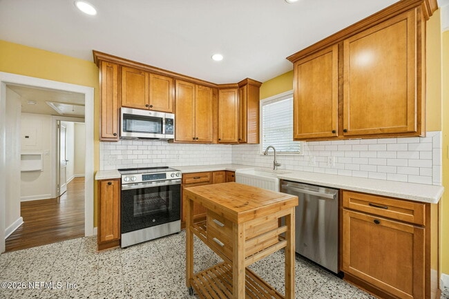 Building Photo - 1406 San Mateo Ave