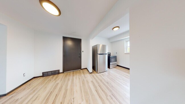 Building Photo - Parma - Ridgewood Lofts - 2 Bedroom - 1 Bath